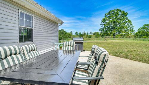 4 Mi to Norfork Lake Country Stay with Farm Views! - Foto 2