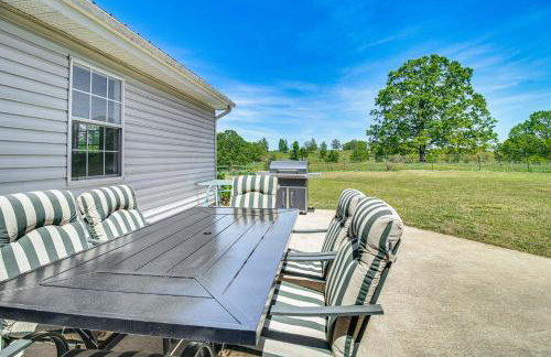 4 Mi to Norfork Lake Country Stay with Farm Views! - Foto 2