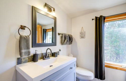 Faith Cabin in Cosby Fire Pit and Covered Deck - Foto 17