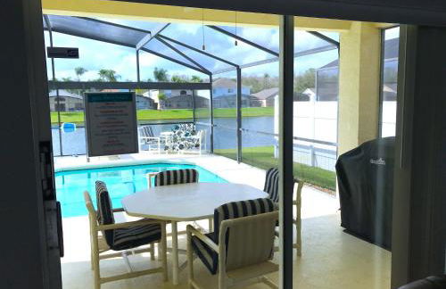 Sunny South Facing Pool with Hot Tub and Lake View Near Disney - Foto 23