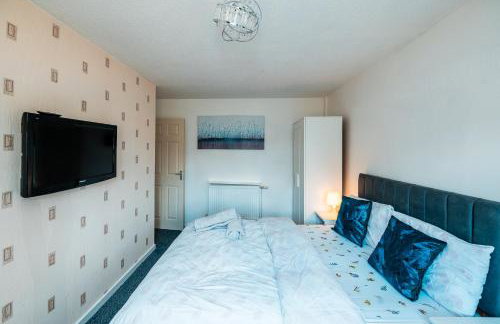 Family & Group Stay in Manchester - Free Parking - Foto 43