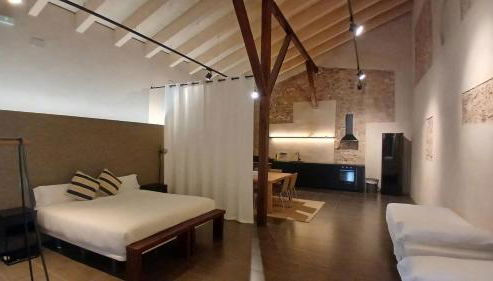 Amazing suite by the fair - Photo 2