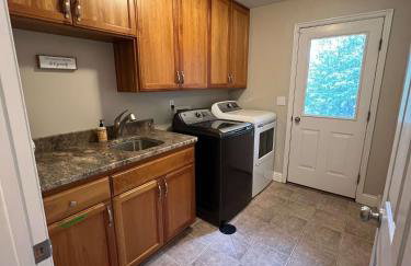 King Home- Mountain Oasis Pool & Views - Foto 55