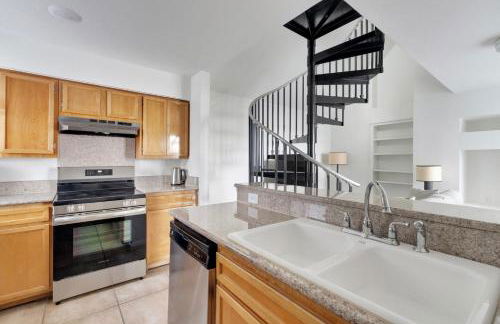 Blueground Downtown Austin pool nr Texas State Capitol ATX-342 - Foto 8