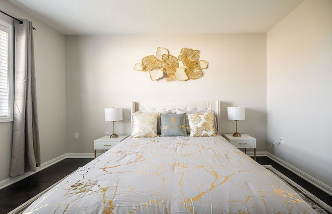 GLOBALSTAY Modern 3 BD House in Brampton - Photo 12