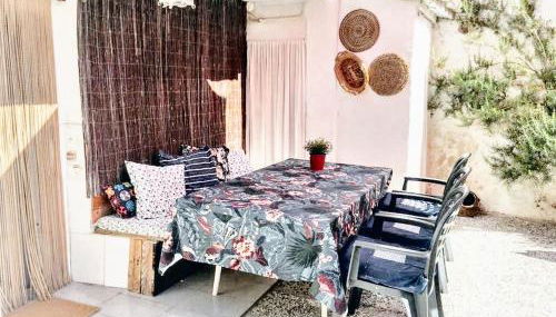 Charming House in El Poyo del Cid with Garden and Terrace - Foto 1