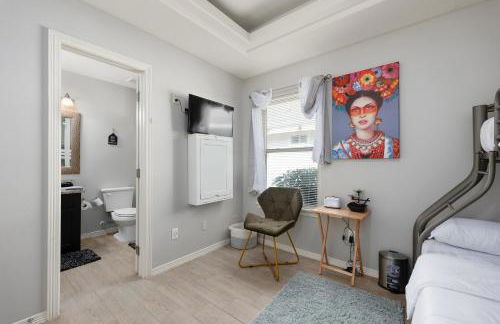 Stylish Furnished 2Bd 2Ba Apartment with Wifi Close to Shopping and Entertainment in McAllen Month to month contract on long term stays - Foto 5