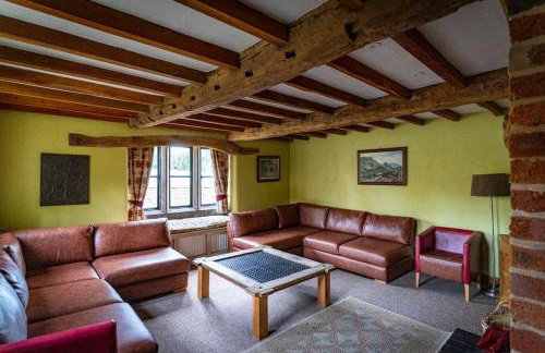 School House, cosy cottage for 12 with hot tub in the Peak District - Photo 23