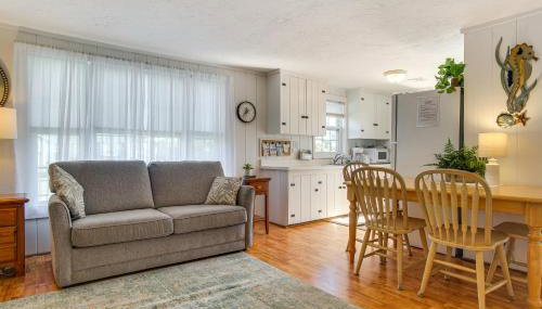 Walk to Craigville Beach Cape Cod Gem with Patio - Foto 5