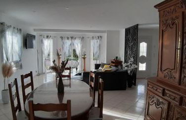 Gîte "Au P'tit Tourois" de plain-pied tout confort avec véranda proche d'Omaha Beach et de Bayeux accueillant les animaux - Foto 26