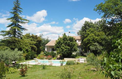 Holiday Home in Villes-sur-auzon With Pool - Foto 42