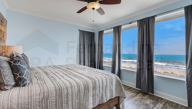 Magnificent Modern Beach House with Ocean View from All Rooms by RedAwning - Foto 2, Habitación