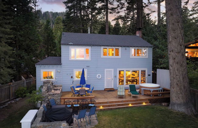 Lakefront Haven by Avantstay Minutes to Ski Resorts Private Dock - Photo 48