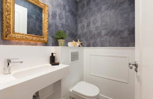 Enjoybcn Coliseum Apartments - Photo 10