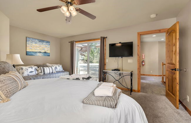 Bass Lake Beauty! 4 BDR Sleeps 16, Lakefront Views - Foto 8