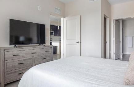 Landing Stylish 1BD Pool Clubhouse - Photo 73