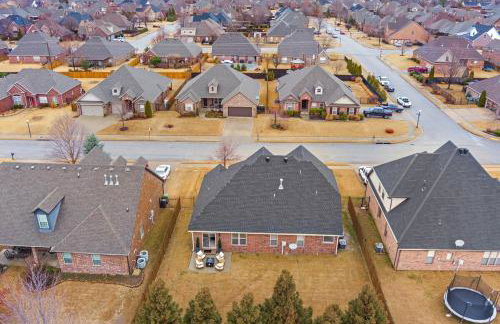 The Hearth House - Quiet Rogers Retreat - Foto 36