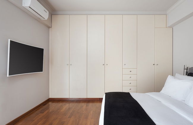 Athenian Grand Riviera Villa - Photo 8