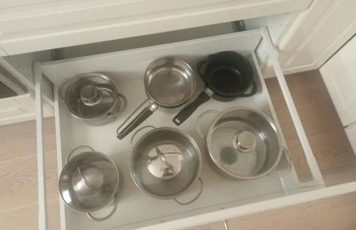 Bright by Trade Fair ICM 15 min direct to City Center 2-BedRoom full 2-BathRoom, free Parking, Balcony, Family and Business friendly - Foto 41