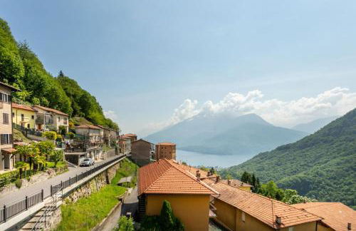 Sciura Elena's Terrace With Lake, Mounts & Valley by Halldis - Foto 52