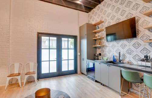 Walk to Strand Historic District Stylish Dtwn Gem - Foto 2