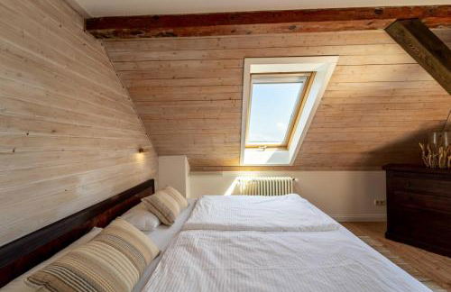 Seeblick-Dachgeschoss in historischer Villa zentral 4 PAX - Foto 18