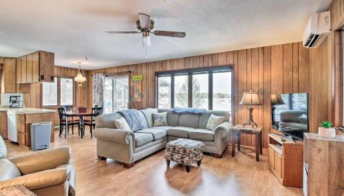 Cabin Getaway with Private Dock, Walk to Trail! - Foto 3