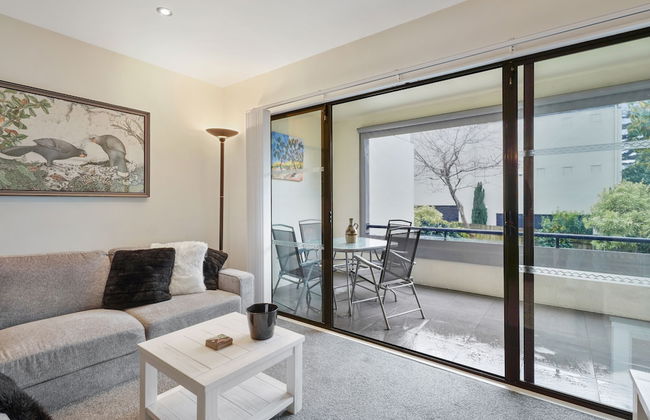 Stylish Central 2BR Apt nr Hospital - Foto 19