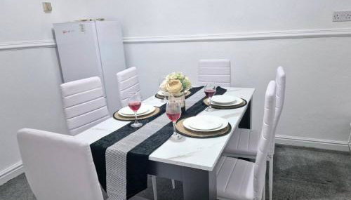 2-Bed - Sleeps 6 - Free Parking - Foto 5