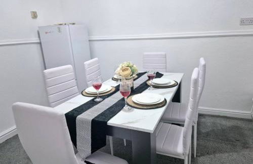 2-Bed - Sleeps 6 - Free Parking - Foto 5