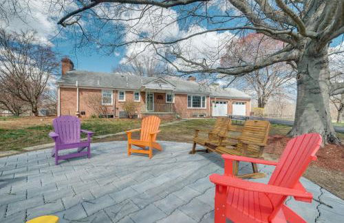 Nature Getaway with On-Site Trails, 17 Mi to DC! - Foto 1