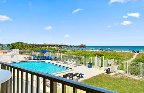 Chateau by the Sea - Cocoa Beach Oceanfront Pet-Friendly Condos with Rooftop Deck & Heated Pool - Photo 18