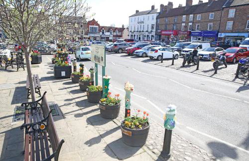 Thirsk Stays - Bakery Cottage - Photo 18