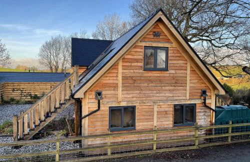 Upper Gelli Luxury Holiday Lodge, Converted Dairy & Cosy Shepherds Huts - Photo 21