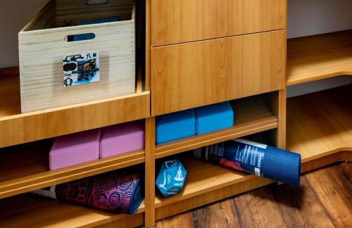 Colorful Home - Pool - Game Room - Basketball Court - BBQ & More - Photo 37