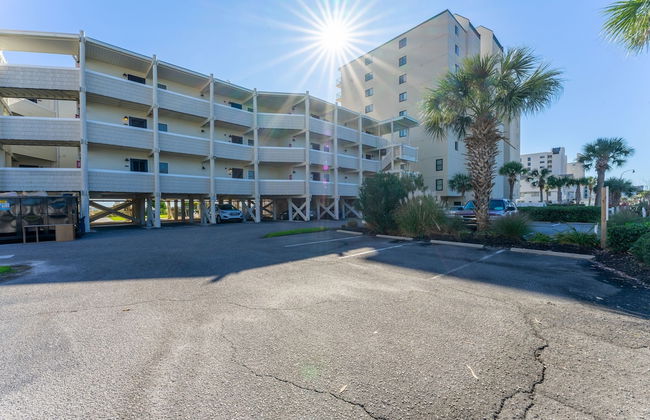 Ocean Pier Beach-view Condos - Foto 32