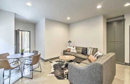 Elkhart Lake Townhome - 20 Mi to Sheboygan! - Foto 7