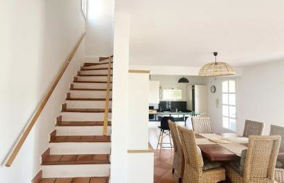 SUPERBE VILLA-DOMAINE AVEC GOLF PISCINE ET TENNIS - Foto 21