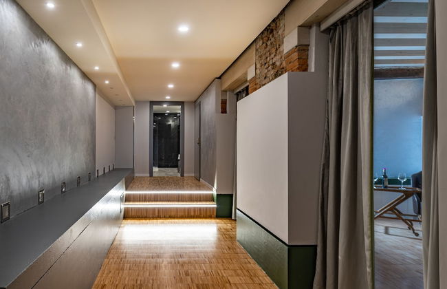 Locanda Leon Bianco on the Grand Canal - Photo 21