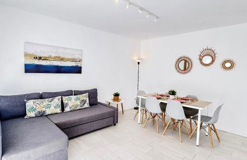 NUEVO, a 70 metros de la playa y con vistas al mar - Foto 10