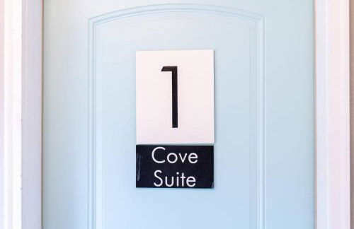 Sojourn Beach Side Paradise Cove Suite - Photo 17