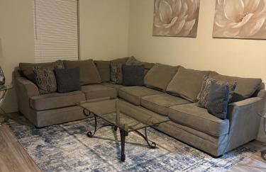 Spacious 3 bedroom 2 bath home in Downtown - Foto 1