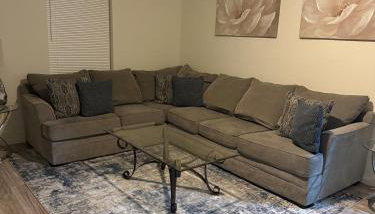 Spacious 3 bedroom 2 bath home in Downtown - Foto 1