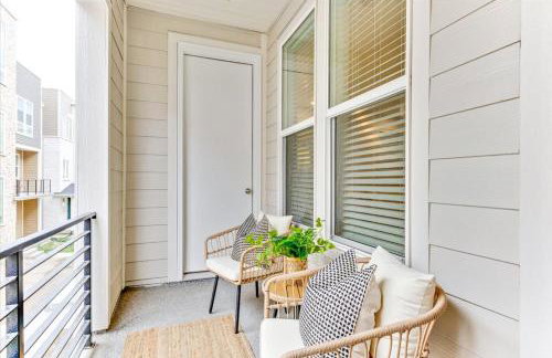 Modern 4BR Home Rooftop Patio Mountain Views - Foto 24