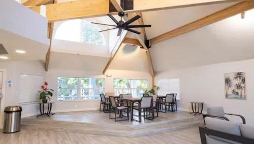 3BR Disney Home with Pool , Arcade and Hot Tub - Photo 3