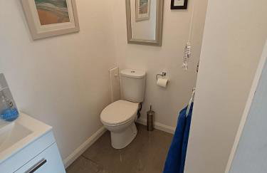 Beautiful 1-bed Riversi Cottage Located in Malpas - Photo 8