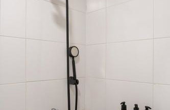 Apto 1802 com Piscina e Academia 2 Quartos Ar Condicionado no Centro Cívico com Garagem - Foto 16