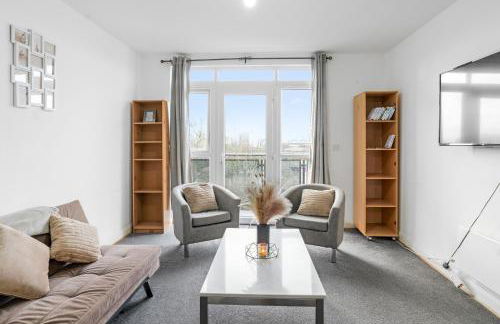 City Center Base Spacious Apartment with Secure Parking - Foto 14