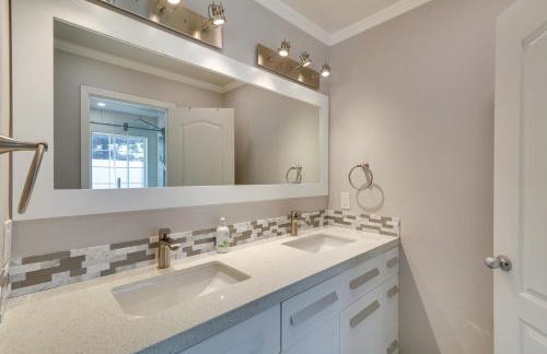 Lake Oswego Home with Deck 9 Mi to Downtown Portland - Foto 16