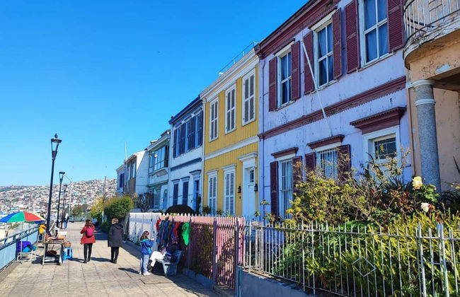 Free Tour of Valparaíso's Funiculars & Promenades - Photo 4
